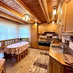 بيت للعطل смерековий двір سلافسكي