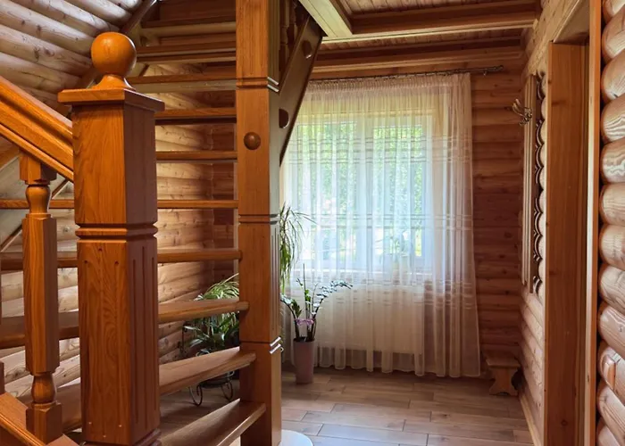 смерековий двір Holiday home